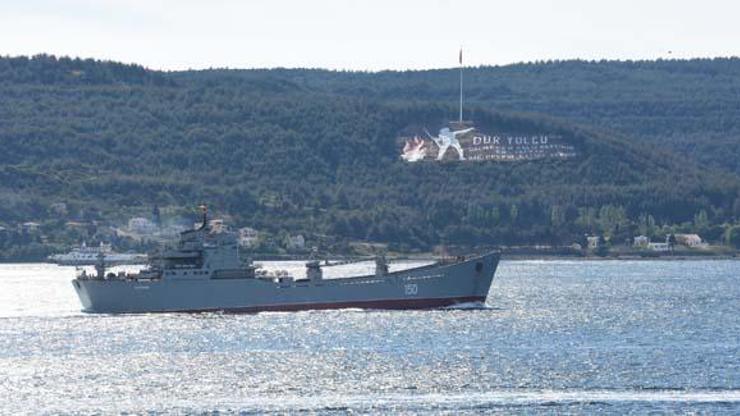 Rus savaş gemisi Saratov, Çanakkale Boğazından geçti