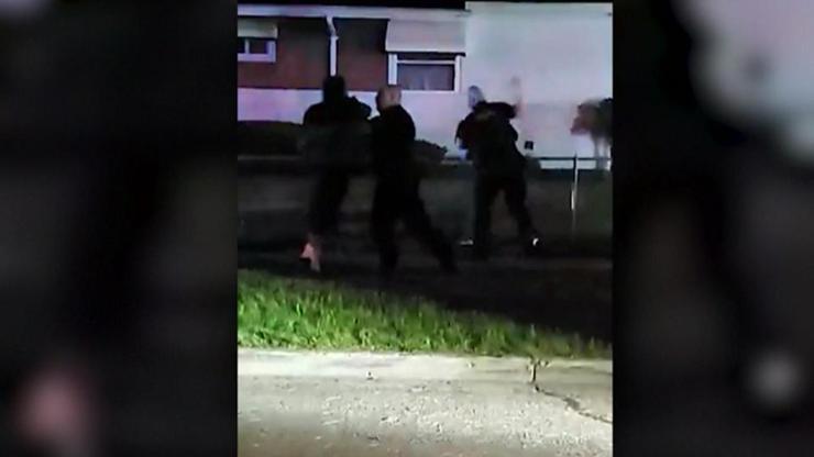 ABD polisi siyahi bir kadını öldüresiye dövdü