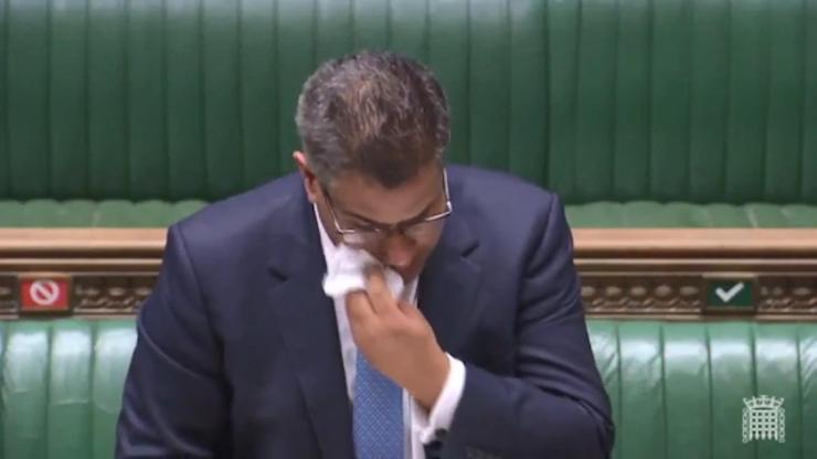 İngilterede parlamentoda konuşma yapan Ekonomi Bakanı panik yarattı