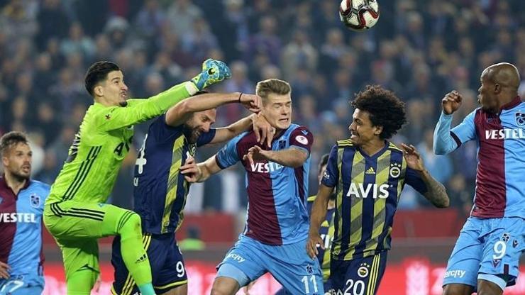 Fenerbahçe-Trabzonspor maçının favorisi açıklandı