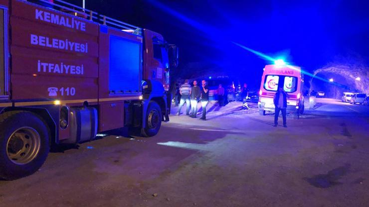 Son dakika haberi Minibüs Fırat Nehrine uçtu: 2 ölü, 4 yaralı