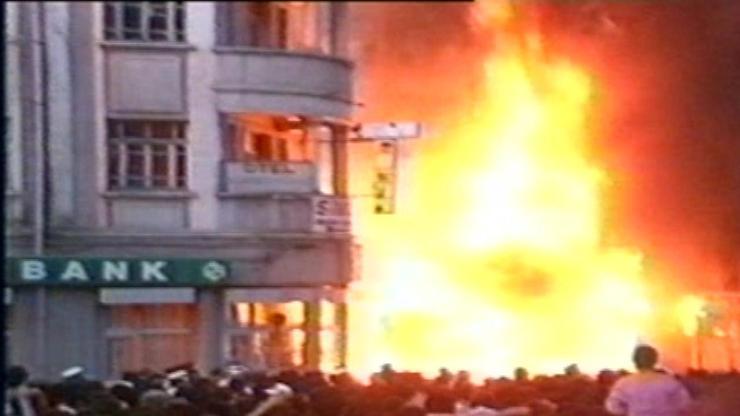 2 Temmuzda Madımakta ne oldu Sivas katliamının üzerinden 27 yıl geçti | Video