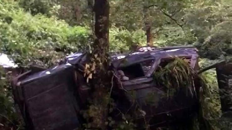 Trabzonda otomobil uçuruma yuvarlandı; 1 ölü, 5 yaralı