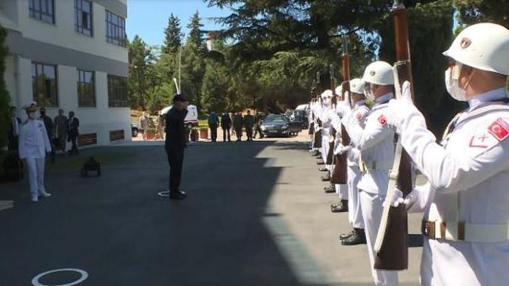 Son dakika haberleri... Bakan Akardan Donanma Komutanlığına Oruç Reis ziyareti