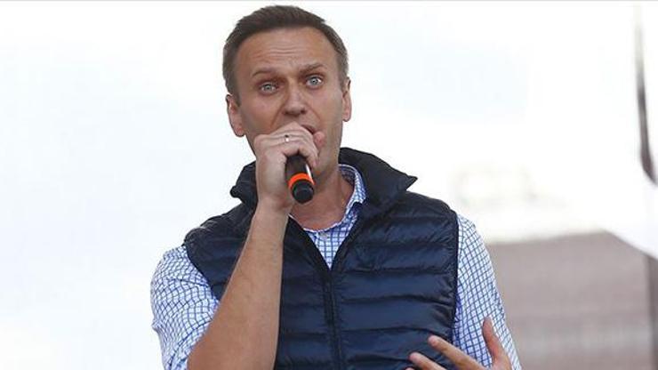 Rus muhalif Navalnıy toksik zehirlenme şüphesiyle hastaneye kaldırıldı | Video
