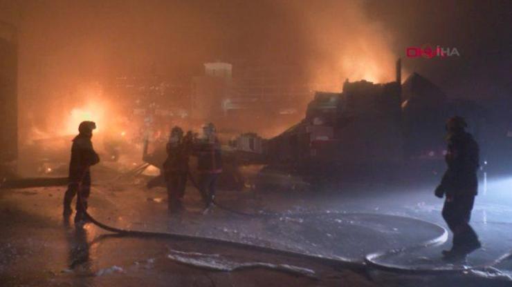 Ankarada kargo deposunda yangın | Video