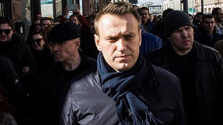 Rus muhalif aktivist Navalnıyın ilk bulgulara göre zehirlendiği tespit edildi