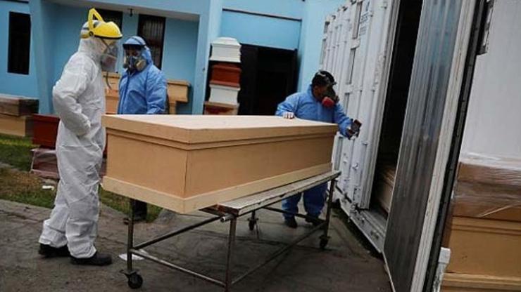 Peru, Kolombiya ve Ekvadorda Kovid-19 kaynaklı ölümler artıyor
