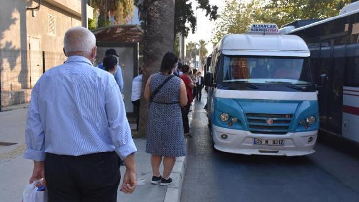 Son dakika.. İzmirde toplu ulaşımda yoğunluk yolcuları tedirgin ediyor