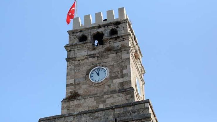 Antalyanın simgesi Saat Kulesine kubbe geliyor