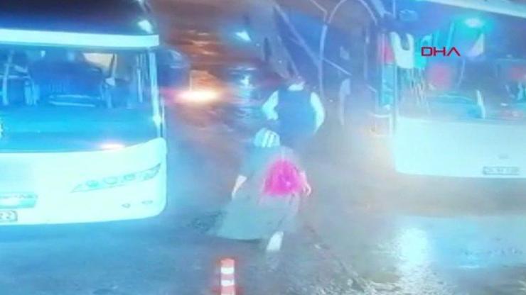 Yeni doğan bebeğini çöpe attı, İstanbulda yakalandı | Video