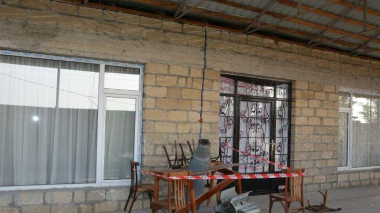 Ermenistanın attığı roket masaya saplandı