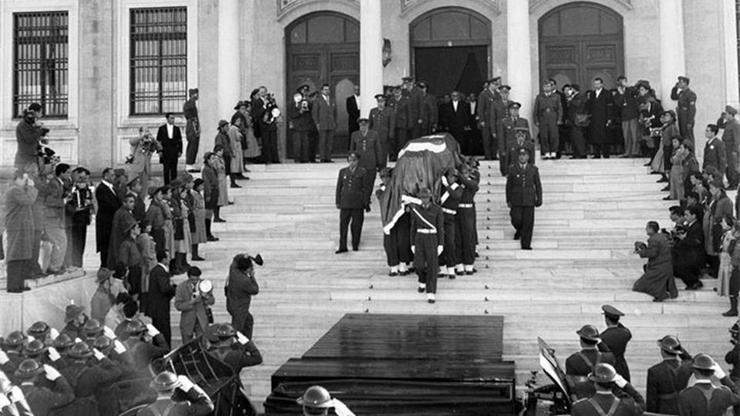 Son Dakika Atatürkün bedenen aramızdan ayrılışının 82. yılı | Video