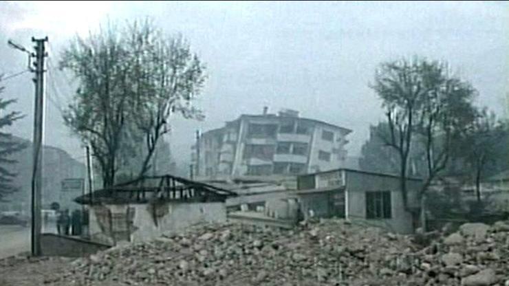 Düzce depreminin 21. Yılı... 980 kişi hayatını kaybetmişti | Video