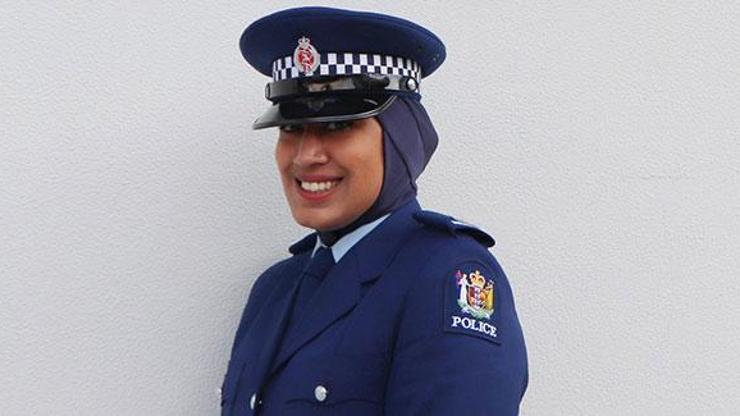 Yeni Zelandada emniyet teşkilatı üniformalarına başörtü izni