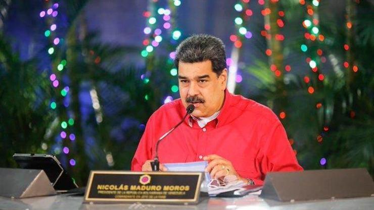 Venezuela lideri Maduro canlı yayında telefon numarasını paylaştı: Beni tüm gruplarınıza dahil edin