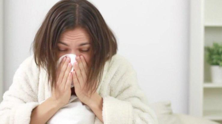 Grip miyim yoksa koronavirüs mü Belirtilerin ayırt edilmesi için tablo paylaşıldı | Video