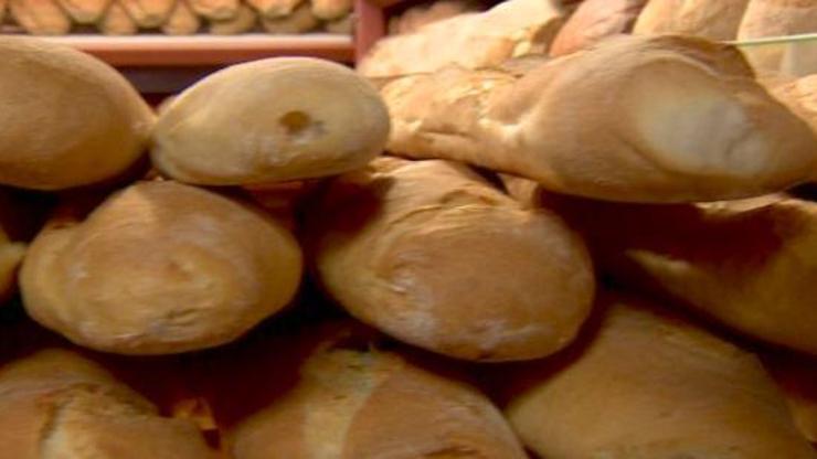 Ekmekte gramaj hilesi sürüyor | Video