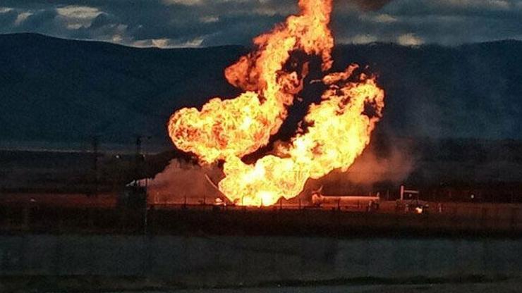 İranda petrol boru hattında yangın