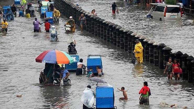 Filipinleri Vicky tropikal fırtınası vurdu: 8 ölü