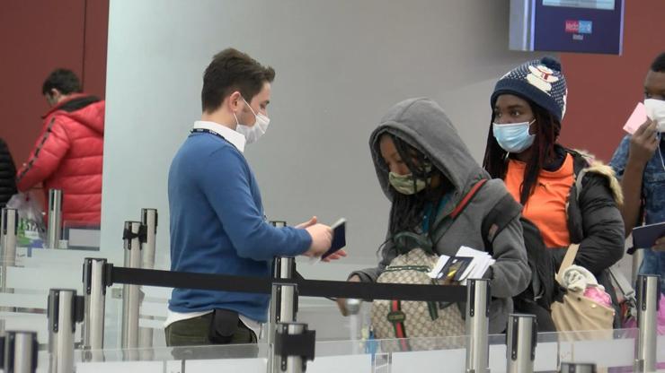 Yurt dışından uçakla gelişlerde zorunlu Negatif PCR test ibrazı uygulaması başladı