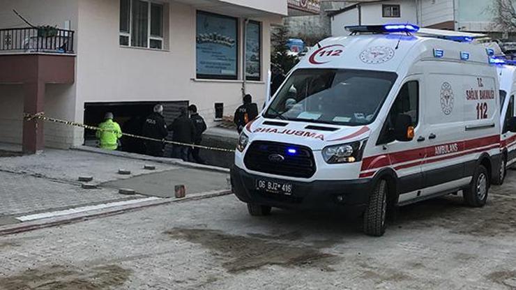 SON DAKİKA: Ankarada bir binanın garajında 3 gencin cesedi bulundu | Video