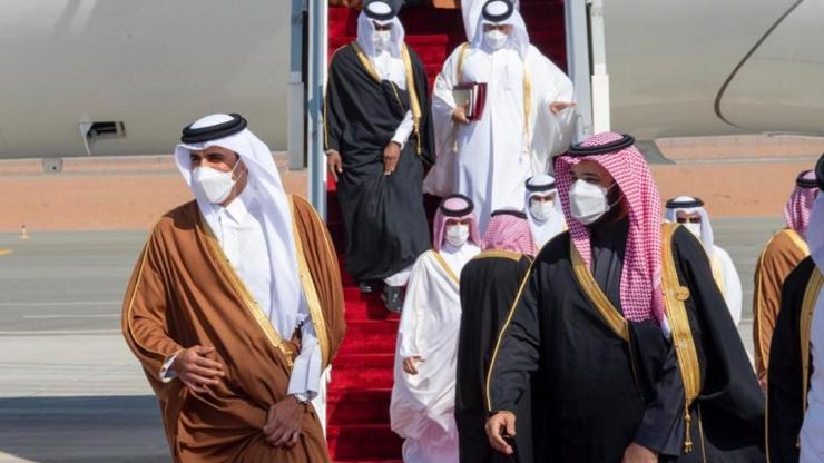 Körfez ülkeleri Katara yönelik ambargoyu 3.5 yıl sonra kaldırdı