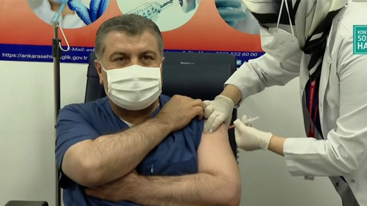Son dakika haberi... Sağlık Bakanı Fahrettin Koca aşı oldu | Video