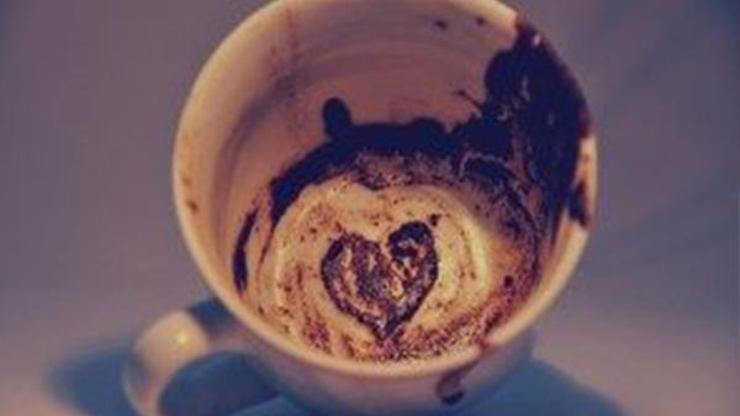 Merak edildi: Kahve Falında Kalp Ne Anlama Gelir Falda Kalp Şekli Görmek Ne Demek Falda Kalp Görmenin Anlamı Nedir