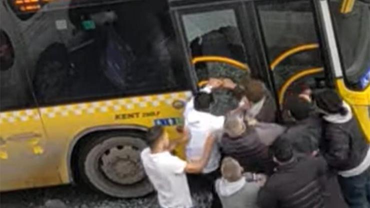 Otobüsün camını kırıp şoförü ve oğlunu darp ettiler