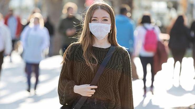 Bilim Kurulu Üyesi Özlü yanıtladı: Maske karbondioksit birikmesine neden olur mu