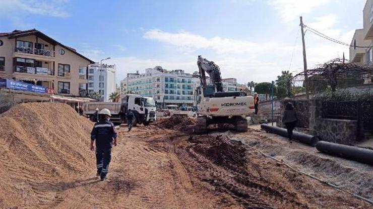 Marmaris'te 10 bin metre içme suyu hattı yenileniyor Marmaris'te 10 bin metre içme suyu hattı yenileniyor