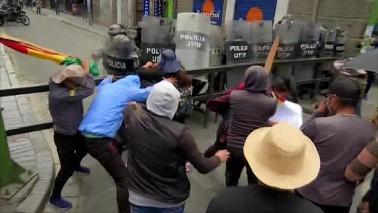Bolivyada doktorlar sokakta
