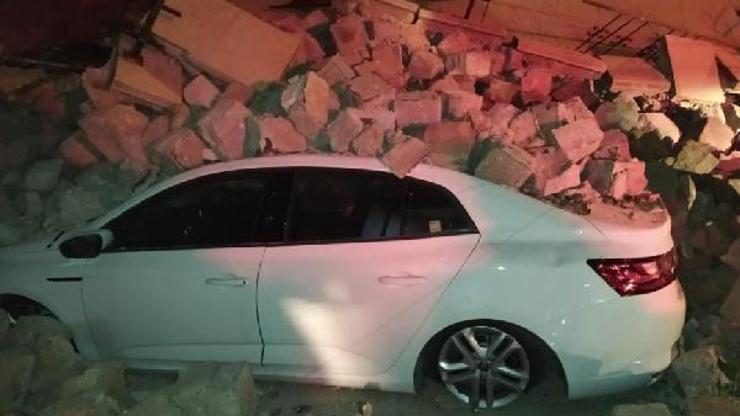 Nevşehirde istinat duvarı çöktü, 3 otomobilde hasar oluştu