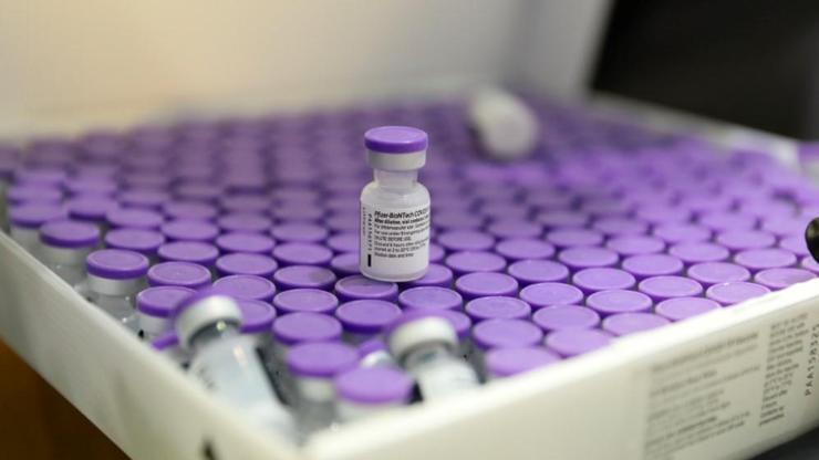Hangi aşıyı yaptırmalı: CoronaVac mı, Pfizer/BioNTech mi Uzmanlar yanıtladı