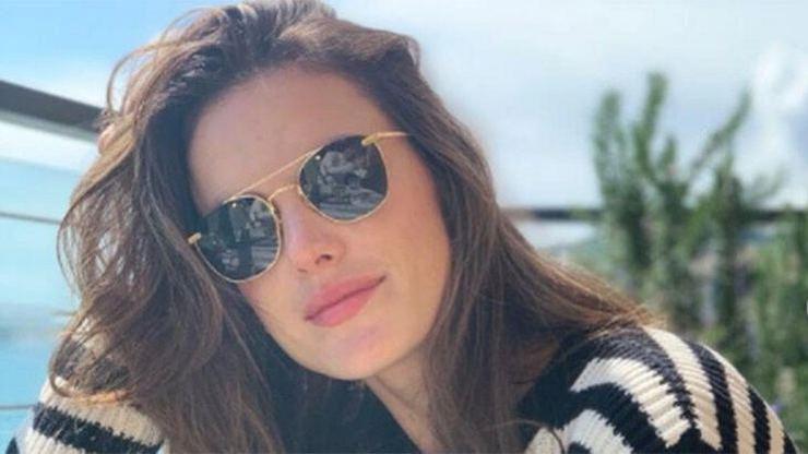 Alessandra Ambrosiodan 40 yaş pozları