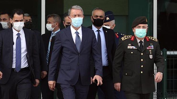 Milli Savunma Bakanı Akar  ve Dışişleri Bakanı Çavuşoğlu Libyaya gitti