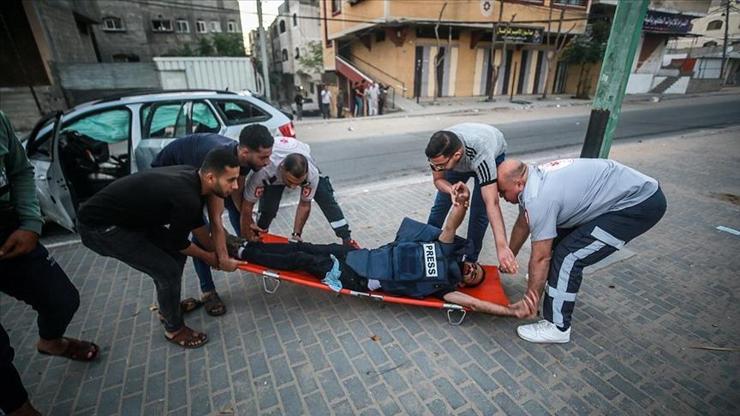 Anadolu Ajansı ekibi Gazzede yaralandı