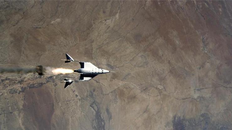 Uzay turizmi şirketi Virgin Galactic ikinci uçuş testini başarıyla tamamladı