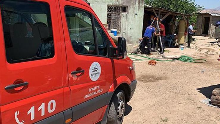 Temizlik için kuyuya giren baba ve iki oğlu öldü