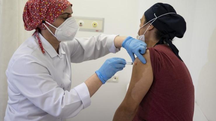 Aşı olmak zorunlu mu Koronavirüs aşısı mecburi mi Sağlık Bakanlığı duyurdu