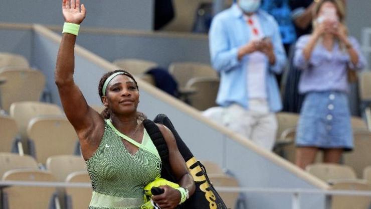 Serena Williams Fransa Açıka veda etti