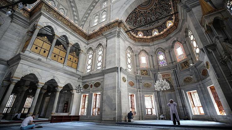 Nuruosmaniye Camii Nerede, Nasıl Gidilir? Nuruosmaniye Camii Tarihi Ve Özellikleri...