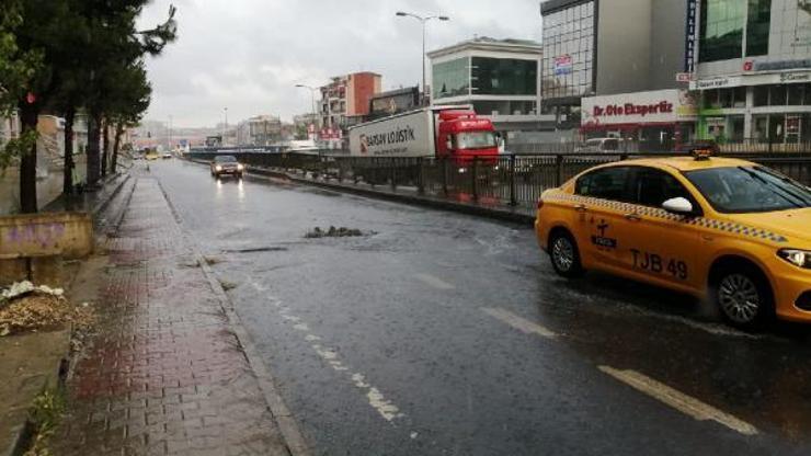 Anadolu Yakasında yağmur