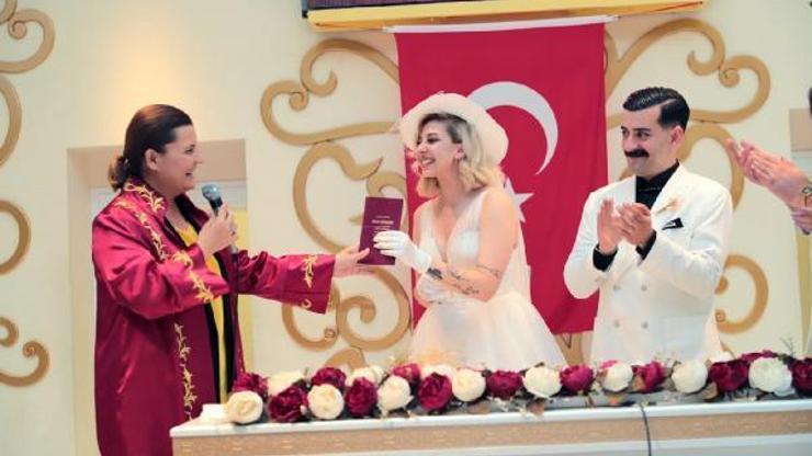 Yasaklar bitti, nikah rekoru kırıldı