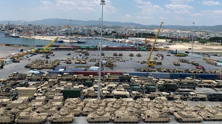 ABD’den Dedeağaç’a yüzlerce tank ve zırhlı araç sevkiyatı