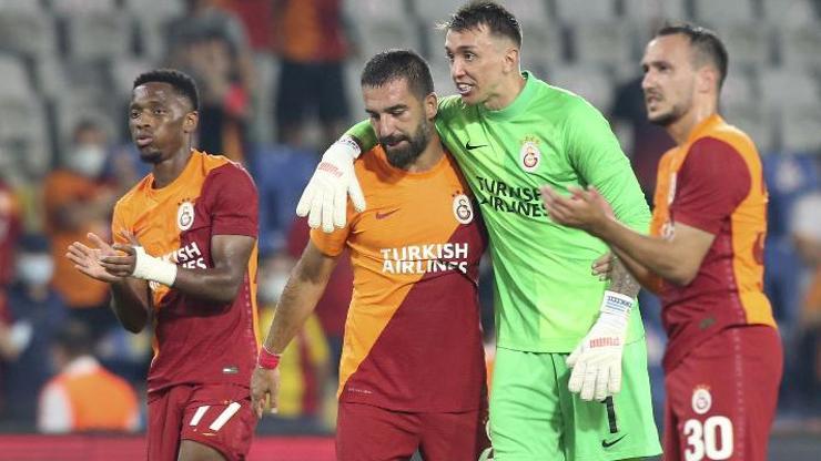 Son dakika... St. Johnstone - Galatasaray maçı için flaş karar