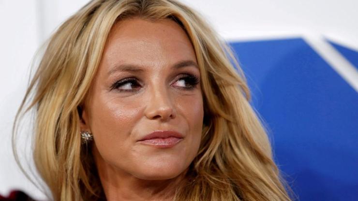 İlaçlarla beni uyuşturuyor demişti: Babası, bu kez de Britney Spearsı hastaneye yatırmak istedi