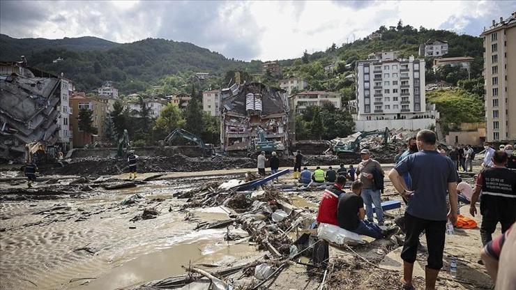 İletişim Başkanlığı: Sel bölgesine 23 milyon TL nakdi ödenek gönderildi