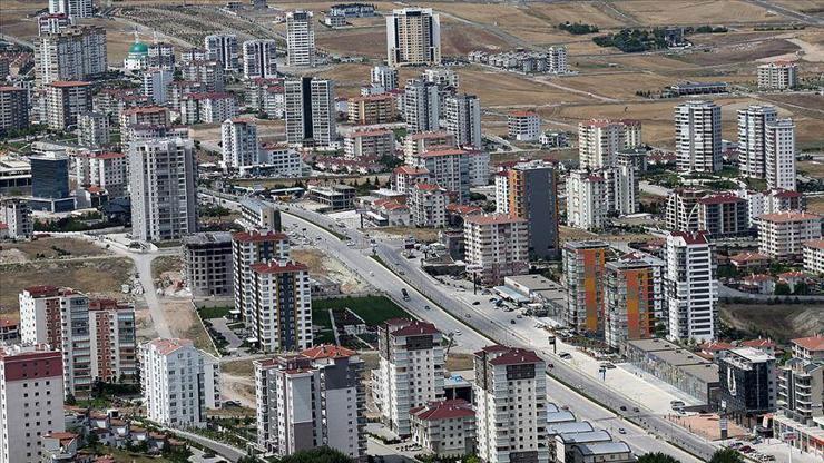 Ev kiralarında fahiş artış: Bin liralık ev 2 bin 500 lira oldu